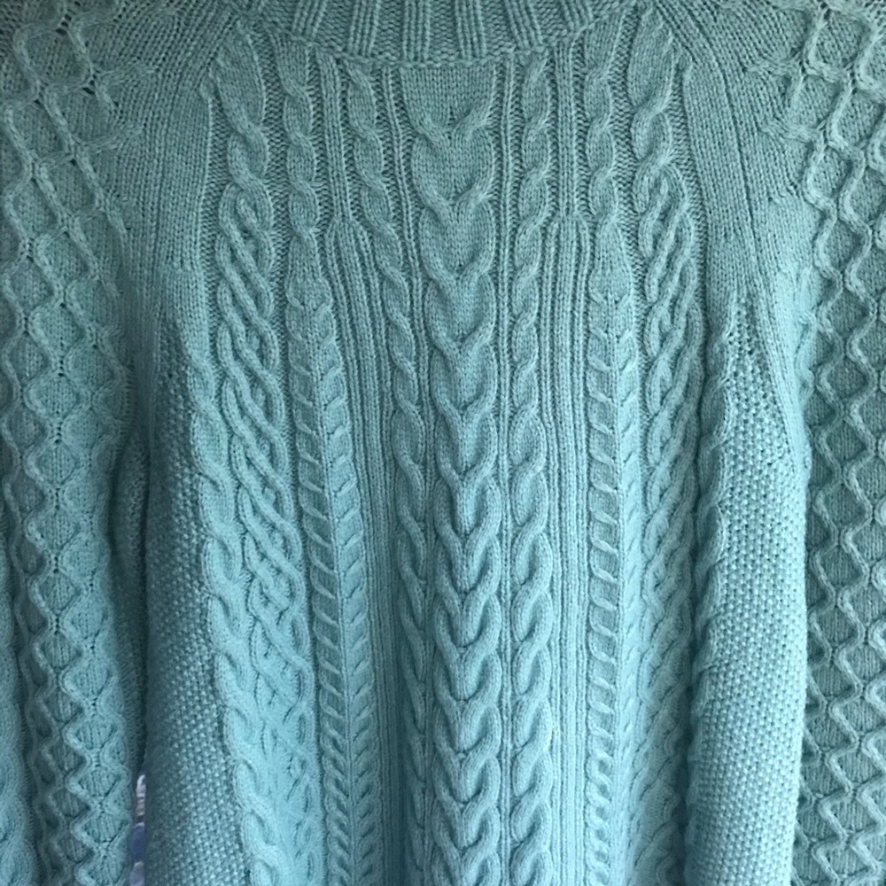 Ann Taylor Fisherman’s Sweater - Picture 2 of 4